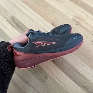 ALTRA Women's AL0A4VQY Paradigm 5 Running Shoe Gray/Coral/Port US Size 7.5